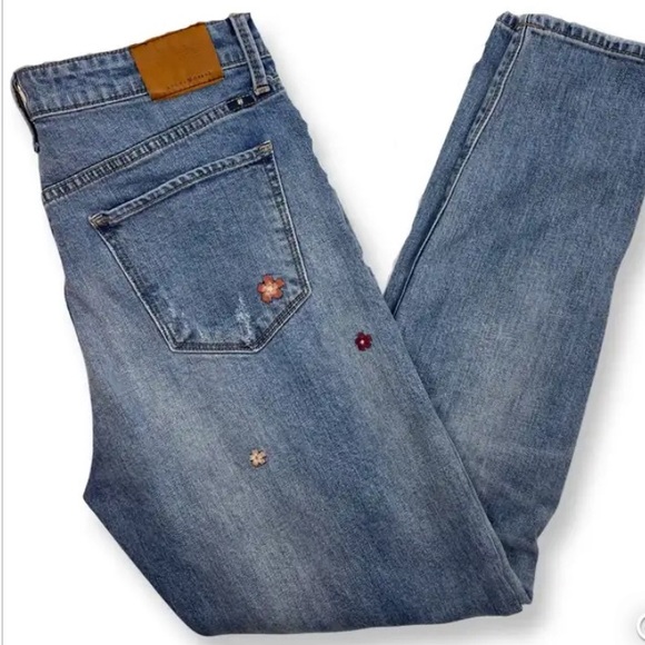 Lucky Brand Bridgette Skinny Floral Embroidered Jeans - Picture 3 of 8